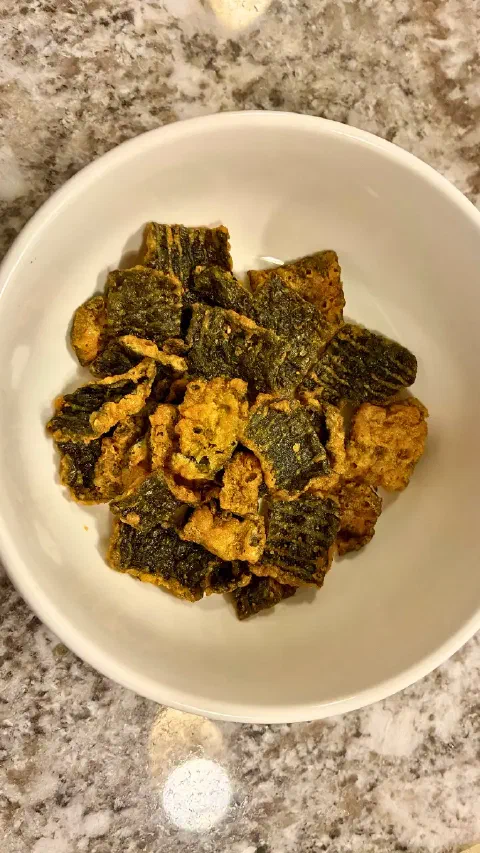 Spicy Tempura Seaweed Snackの中身