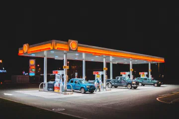 セルフ給油の手順 — 87・89・93の違いとPAのガソリン税